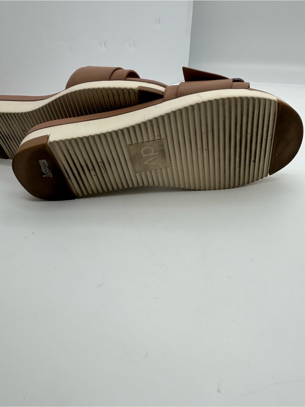 Dolce Vita Women's Tan Slide Sandals with Tortoiseshell Buckle size 9 - Picture 7 of 7